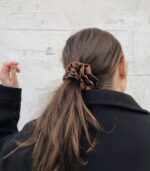 SOLID SCRUNCHIE - BROWN