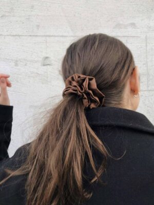 hermine-hold-scrunchies-solid-scrunchie-brown-30213806194882_1800x1800